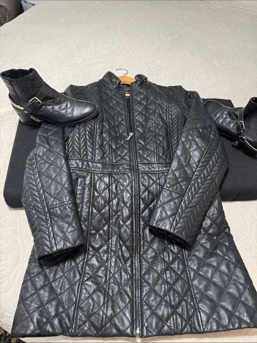 Jones New York Quilted Coat M + Karl Lagerfeld Boots 7.5 Bundle
